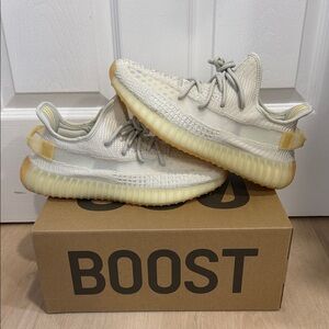 Yeezy 350 V2 Light